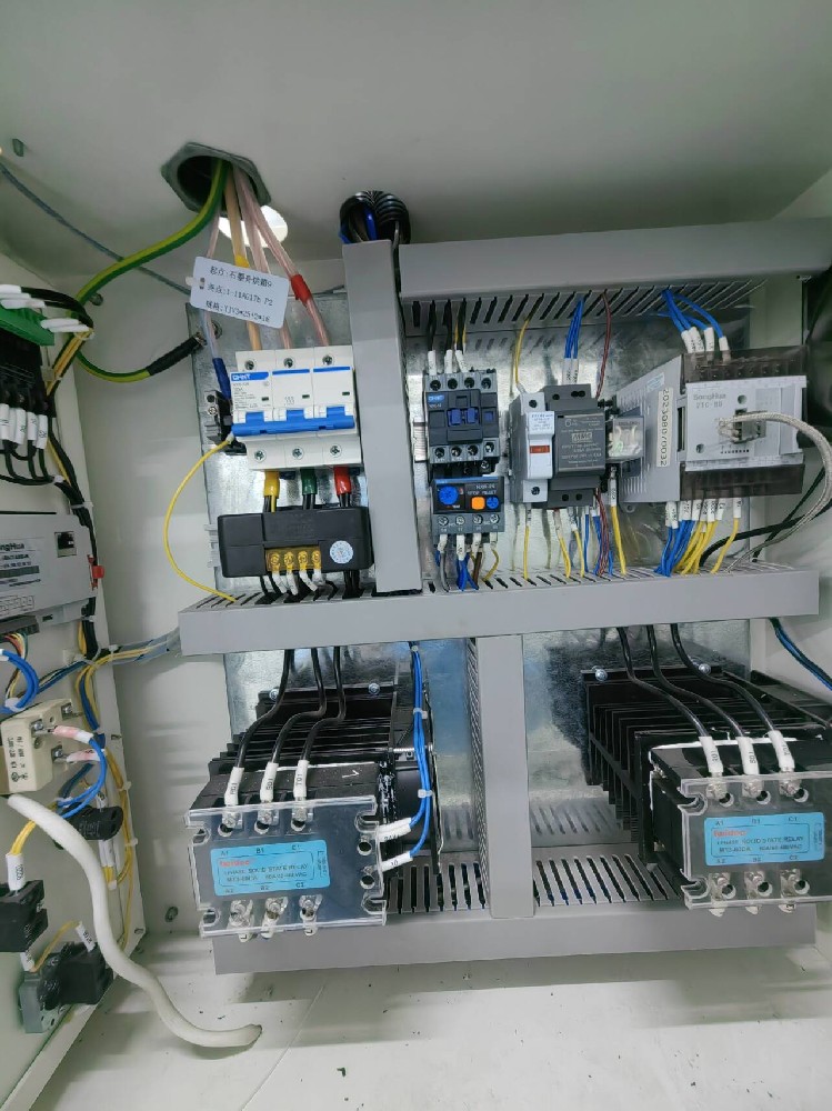 固态继电器与电力调整器区别？