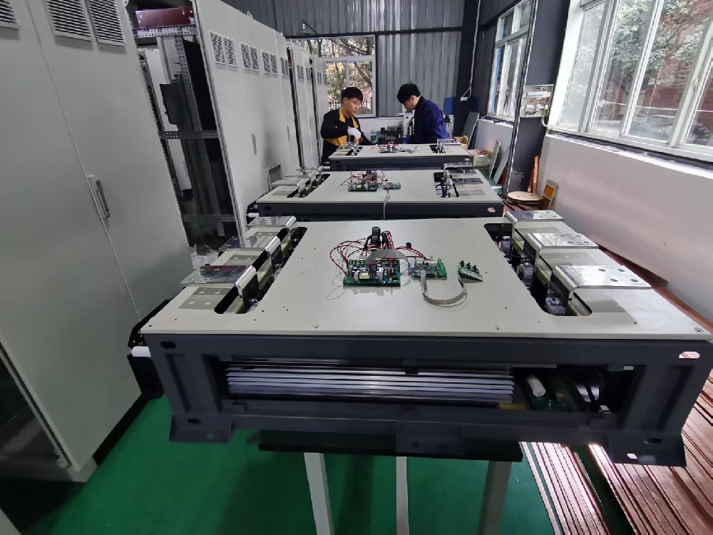 电力调整器在对多组加热丝进行节造时，可能会出现哪些故障？若何进行故障排除？