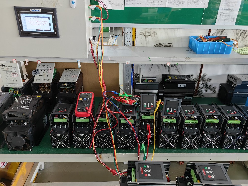 在构筑能源治理领域，电力调整器怎么共同智能照明系统实现最大化节能？