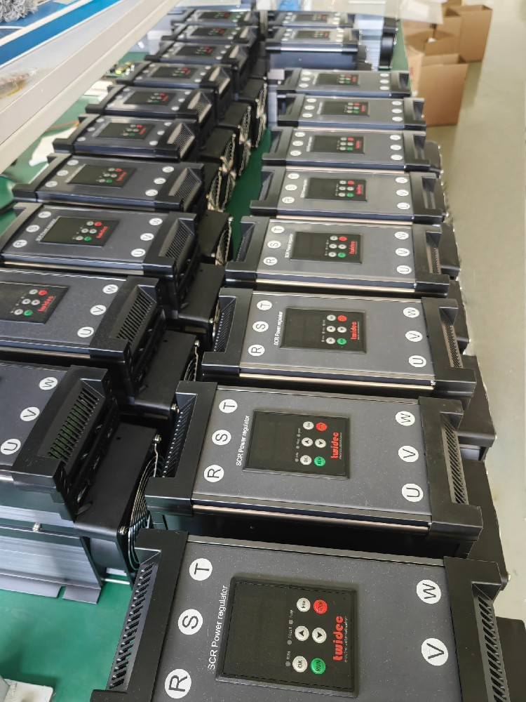 有没有法子降低电力调整器运行时的噪音？